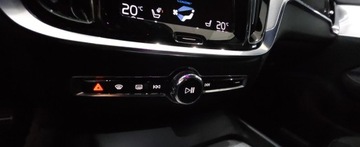 Volvo S60 III 2021 Volvo S60 2.0 Turbo benzyna 250 km. 4x4 Najbogatsza wersja wyposazenia 2.0, zdjęcie 31