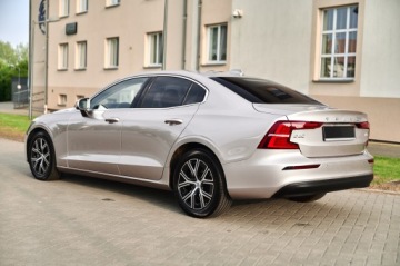 Volvo S60 III Sedan Facelifting 2.0 B4 197KM 2024 17tyś, PRZEBIEG_____4 SZTUKI W OFERCIE, zdjęcie 9