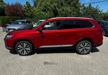 Mitsubishi Outlander III SUV Facelifting 2017 2.0 150KM 2020 Mitsubishi Outlander 2,0 Benzyna 150 KM 7-osob Automat Salon PL Serwis GWA, zdjęcie 4