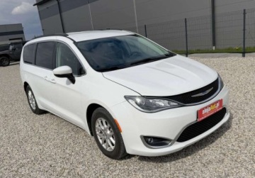 Chrysler Voyager V 2020 Chrysler Voyager 3.6 BENZ 291 KM 2020r 117.000 km Warszawa 3.6 291KM, zdjęcie 2