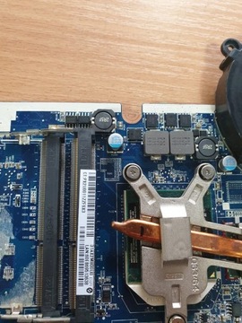 Материнская плата DA0AX2MB6E1 HP Compaq CQ56 повреждена
