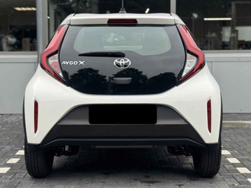 Toyota Aygo X 1.1 VVT-i 72KM 2025 Od ręki - Comfort 1.0 benzyna 72KM | Tempomat adaptacyjny!, zdjęcie 3