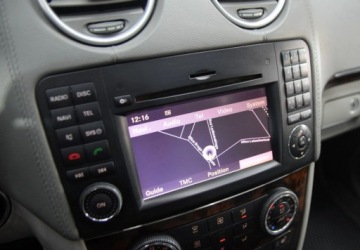 Mercedes Klasa GL X164 2011 Mercedes-Benz GL 4matic _ 3.0 diesel _ 211 KM 3.0 Diesel 211KM, zdjęcie 26