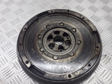 KOLO DVOUHMOTNÉ DVOUHMOTA PEUGEOT 407 SW 1.6 HDI 0010943303