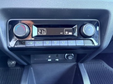 Skoda Fabia III Kombi 1.2 TSI 110KM 2015 Skoda Fabia 1.2 TSI 110KM Style Grzane Fotele Czujniki Parkowania Salon, zdjęcie 18