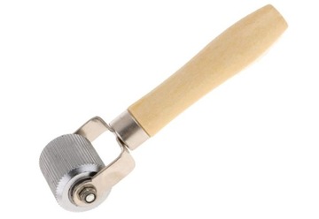 Металлический валик 50 мм, ручная прижимка для заплат рубероида, профилированная ручка.