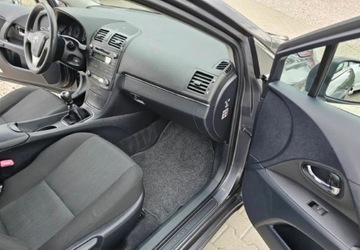 Toyota Avensis III Sedan 1.6 Valvematic 132KM 2009 Toyota Avensis swiezo sprowadzone, przygotowane do rejestracji 1.6 132KM, zdjęcie 10
