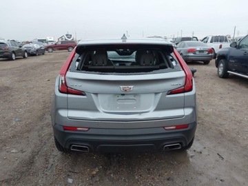 Cadillac 2023 Cadillac XT4 2023 CADILLAC XT4 FWD LUXURY 2.0 Benzyna 235KM, zdjęcie 4