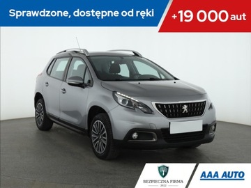 Peugeot 2008 I SUV Facelifting 1.2 PureTech 82KM 2017 Peugeot 2008 1.2 PureTech, Salon Polska, Navi