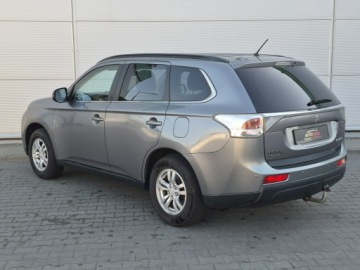 Mitsubishi Outlander III SUV Facelifting 2.0 SOHC MIVEC 150KM 2014 Mitsubishi Outlander 2.0i, 150KM, Tempomat, Hak,, zdjęcie 18
