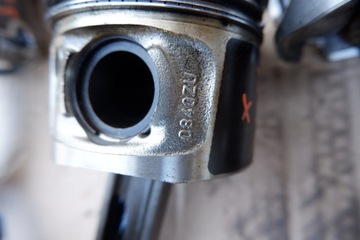 BMW F10 F20 F30 F25 N47 2.0D PÍST OJNICE