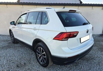 Volkswagen Tiguan II SUV Facelifting 1.5 TSI 130KM 2022 Volkswagen Tiguan LIFT Sliczny 1.5 TSI Bogata Wersja ORYGINAL Zadbany 2023, zdjęcie 18