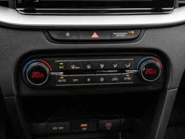 Kia Ceed III Kombi Facelifting 1.5 T-GDI 160KM 2022 Kia Cee'd GD4E984#1.5 T-GDI M 2 stref klima K.cof, zdjęcie 17