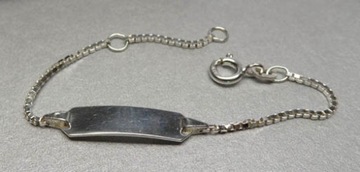 DELIKATNA SREBRNA BRANSOLETKA Z PŁYTKĄ.