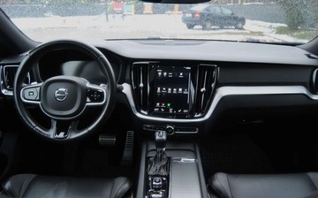 Volvo S60 III Sedan 2.0 T6 310KM 2019 Volvo S60 GWARANCJA, R-Design, T6 320KM, 4x4, Automat, Swietnie utrzymany, zdjęcie 8