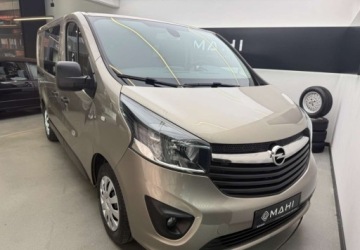 Opel Vivaro B Furgon Long H1 2,9t 1.6 BiTurbo 120KM 2015 Opel Vivaro Holenderka Navi Klima Hak Zamiana Raty Gwarancja 1.6 Diesel