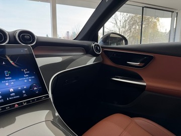 Mercedes GLC C254/X254 Coupe Plug-In 2.0 300de 333KM 2024 Mercedes-Benz GLC 300 4-Matic Avantgarde / 1właści, zdjęcie 25