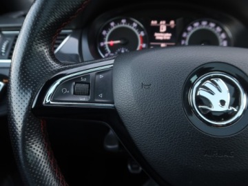 Skoda Rapid II Liftback Facelifting 1.0 TSI 110KM 2019 Skoda Rapid Spaceback 1.0 TSI, Xenon, Bi-Xenon, zdjęcie 18