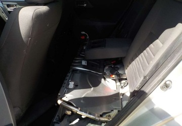 Toyota Auris II 2016 Toyota Auris Okazja 1.8 Hybryda 100KM, zdjęcie 18