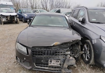 Audi A5 8T Coupe 3.0 TDI 240KM 2011 Audi A5 Sportback 2011r, 3.0 DIESEL 4x4. Uszkodzony lewy przod. Jezdzi., zdjęcie 18