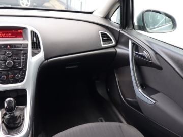 Opel Astra J GTC 1.4 Turbo ECOTEC 140KM 2013 Opel Astra 1.4 T, Salon Polska, GAZ, Klima, zdjęcie 7