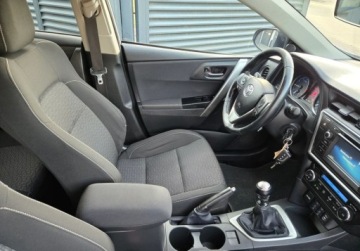 Toyota Auris II Touring Sports Facelifting 1.6 Valvematic 132KM 2015 Toyota Auris Zarejestrowany, ubezpieczony. Zapraszamy. 1.6 Benzyna 132KM, zdjęcie 16