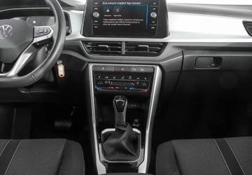Volkswagen T-Roc I SUV Facelifting 1.5 TSI ACT 150KM 2024 Volkswagen T-Roc 1.5 TSI 150KM DSG Life Fotele Podgrzewane Tempomat Aktywny, zdjęcie 15