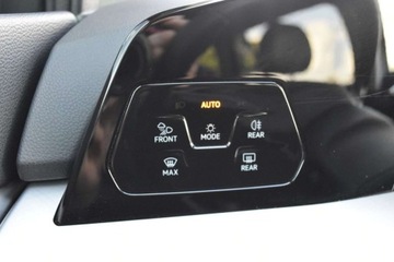 Volkswagen Golf VIII Variant 1.5 eTSI 150KM 2024 Volkswagen Golf SalonPL 1.5eTSI 150KM Variant DSG Pakiety ACC ALU17 Gwaran, zdjęcie 26