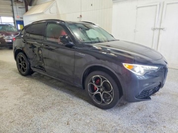 Alfa Romeo Stelvio SUV Facelifting 2.0 Turbo 280KM 2023 Alfa Romeo Stelvio Ti, 2023r., 4x4, 2.0L 2.0 Benzyna 280KM, zdjęcie 3