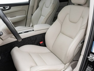 Volvo XC60 II 2021 Volvo XC 60 LU043MS#B4 B Inscription Szklany dach, zdjęcie 12