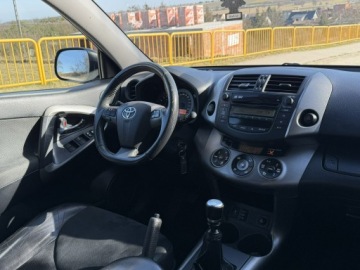 Toyota RAV4 III MPV Facelifting 2.2 D-4D 150KM 2011 Toyota RAV-4 4x4 2.2D 2011 Bogata Wersja Elektryka, zdjęcie 7