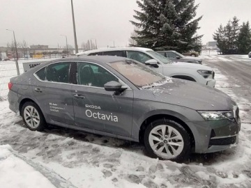 Skoda Octavia IV Liftback 1.5 TSI EVO 150KM 2025 Skoda Octavia Octavia Selection 1,5 TSI m-HEV 150 KM 7-bieg. DSG, maly prz, zdjęcie 1