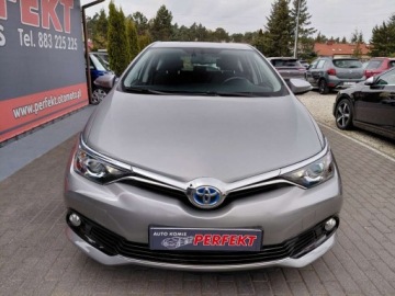 Toyota Auris II 2015 Toyota Auris Kamera Klimatronik Sensor Automat Hybryda 1.8 Hybryda 99KM, zdjęcie 1