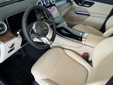 Mercedes GLC C254/X254 Coupe 2.0 220d 197KM 2025 GLC 220 d 4-Matic Avantgarde 2.0 (197KM) 2025, zdjęcie 6