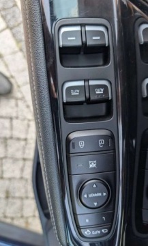 Kia Niro I Crossover 1.6 GDi Hybrid 141KM 2018 Kia Niro 1.6 GDI HEV141KMSkoryNavi 1.6 Hybryda 141KM, zdjęcie 4