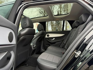 Mercedes Klasa E W213 Kombi Plug-in Facelifting 2.0 E300de 306KM 2022 Mercedes E 300 e Hybryda 50km na prądzie 2022, zdjęcie 22