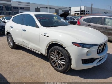 Maserati Levante 2022 Maserati Levante 2022 MASERATI LEVANTE GT 3.0 Benzyna 345KM, zdjęcie 1