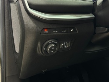 Jeep Compass II SUV Plug-In Facelifting 1.3 GSE T4 190KM 2022 Jeep Compass T4 PHEV 4xe Limited / Kamera cofania, zdjęcie 19