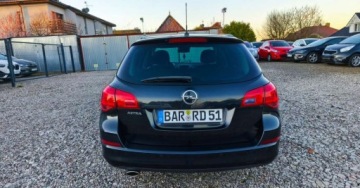 Opel Astra J Sports Tourer 1.4 Turbo ECOTEC 120KM 2011 Opel Astra Opel Astra 1.4 Benzyna 120KM, zdjęcie 8