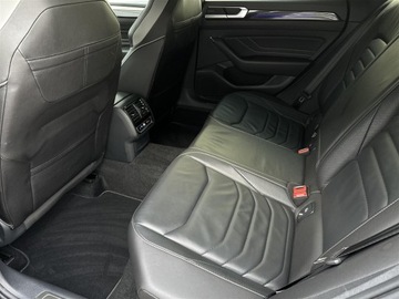 Volkswagen Arteon Fastback Facelifting 2.0 TDI 200KM 2022 Volkswagen Arteon 2.0TDI 200KM 4Motion R-Line DSG, zdjęcie 10