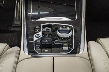 BMW X5 G05 SUV Facelifting 3.0 30d 298KM 2025 BMW X5 xDrive30d Dostępny od ręki!, zdjęcie 15