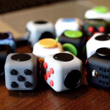 АНТИСТРЕСС-ДЕ-СТРЕСС FIDGET CUBE