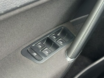 Volkswagen Golf VII Variant Facelifting 1.6 TDI-CR DPF BMT 115KM 2018 Volkswagen Golf Variant 1.6 TDI DSG Comfortline, zdjęcie 11