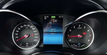 Mercedes GLC C253 2019 Mercedes-Benz GLC Salon PL 4Matic AMG Line Kamera Czujniki LED CarPlay And, zdjęcie 14
