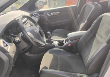 Nissan Qashqai II Crossover 1.2 DIG-T 115KM 2017 Nissan Qashqai 2017r, 1.2 Benzyna. PANORAMA.Kamera 360 Lekko uszkodzony ty, zdjęcie 6