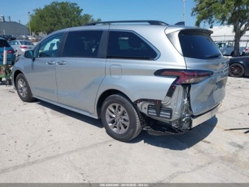 Toyota Sienna III 2025 Toyota Sienna XLE 2025 2.5l 2.5 Hybryda 245KM, zdjęcie 3