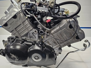 Двигатель Honda VFR 800 RC46 98-01 без чехлов и аксессуаров