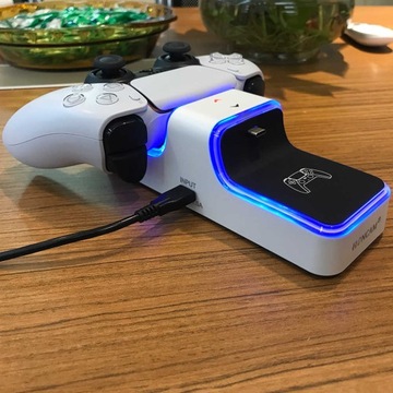 Док-станция для зарядного устройства для 2 контроллеров PlayStation 5