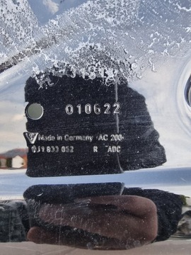 DVEŘE ZADNÍ PRAVÉ PORSCHE TAYCAN 9J1 PĚKNÝ ORIG.