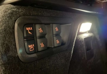 BMW X7 SUV M Facelifting 4.4 M60i 530KM 2025 BMW X7 M60i - Samochod dostepny od reki 4.4 Benzyna 530KM, zdjęcie 21